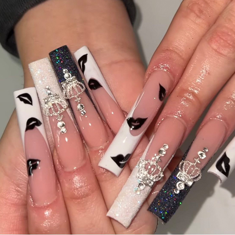 Nail Art Aesthetic - French Tip Press on Nails Long