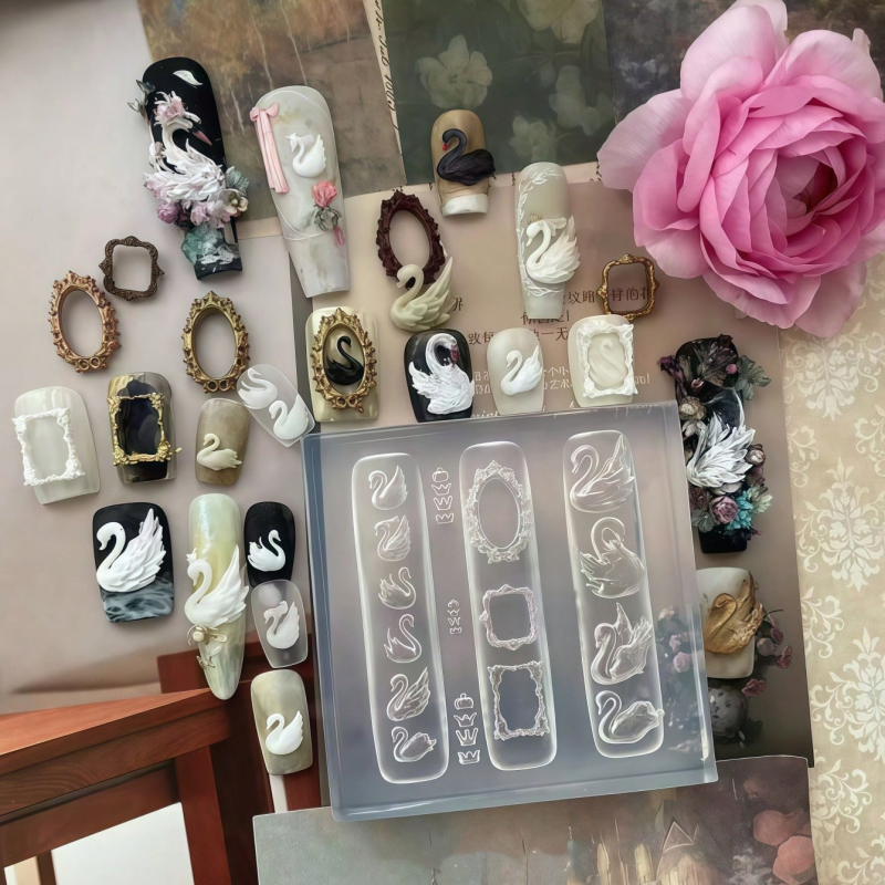 Nail Art Vintage - Elegant Swan Crown Nail Art Mold