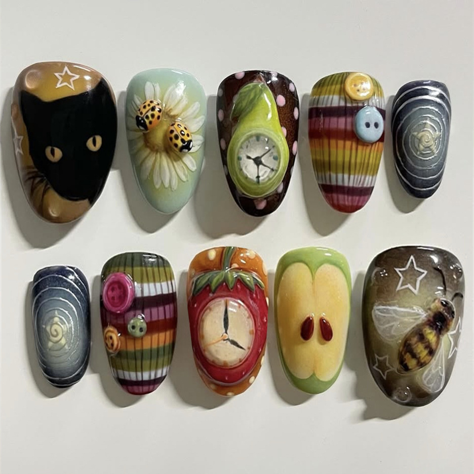 Nail Art Aesthetic - 24pcs Bohemian Style False Nails Cute