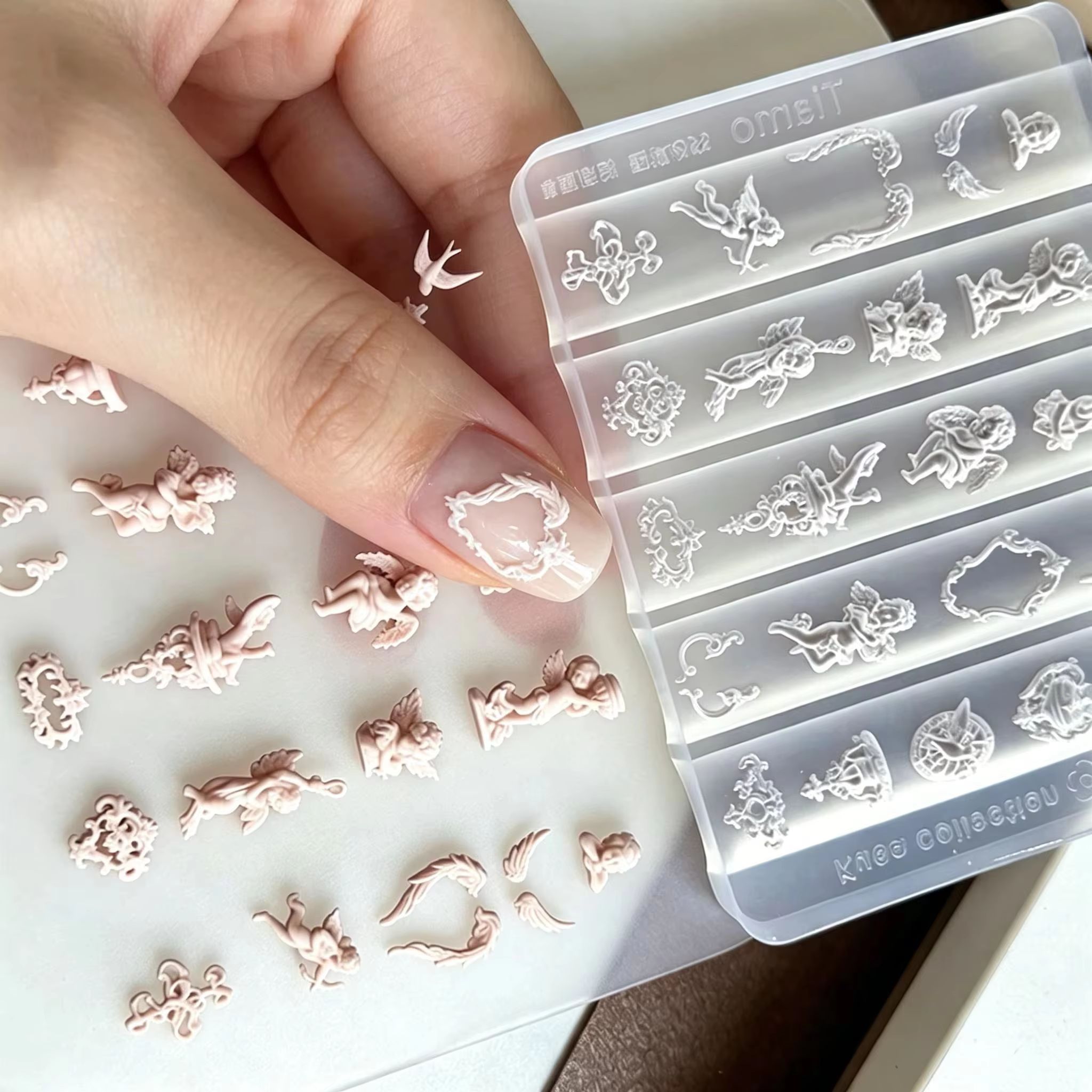 1pcs 3D Vintage Cupid & Floral - Nail Art Vintage ulasan dan harga